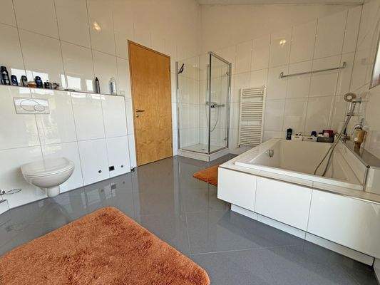 Bad/WC im Obergeschoss