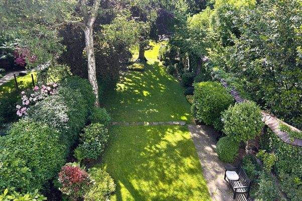 toller Ausblick auf den Garten