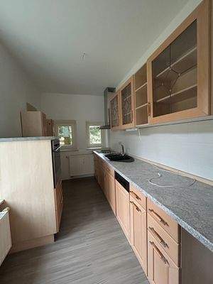 Küche mit Einbauküche