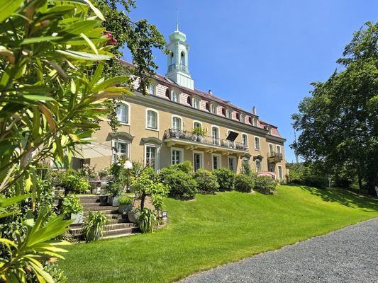 Schloss Wachwitz mit seinen Gärten