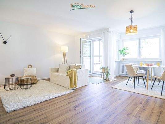 Offener Wohn- und Essbereich