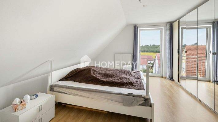 1. OG Schlafzimmer 1