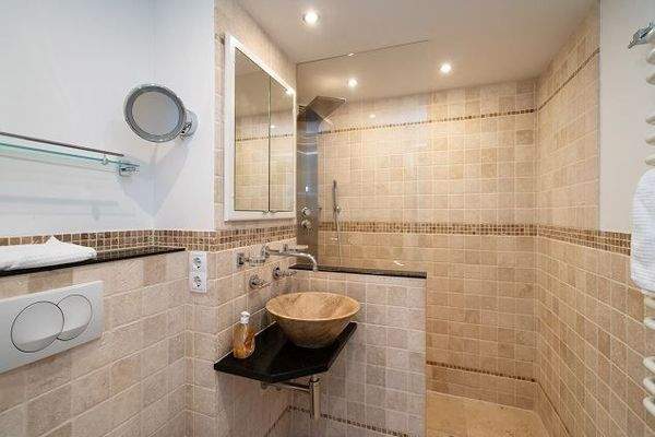 Stylisches Dusch/Bad