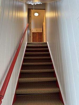 Treppe ins Obergeschoss