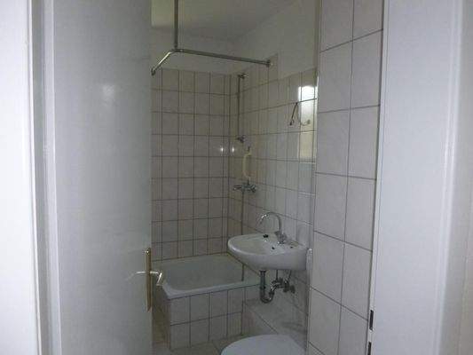 Badezimmer mit Dusche