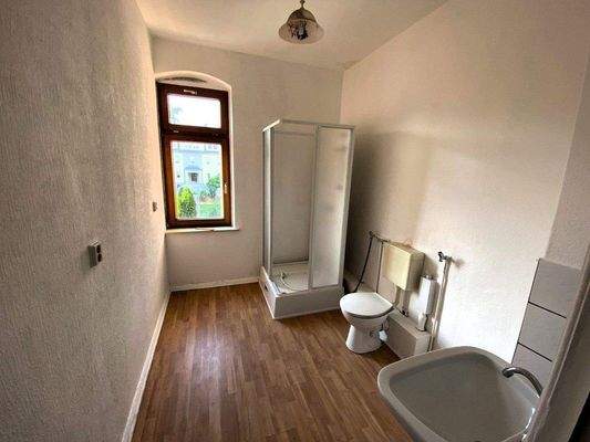 Bad Wohnung 2. OG.jpg