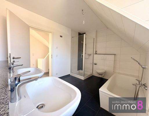 Wo Schaum, Duft und gute Laune auf Sie warten!