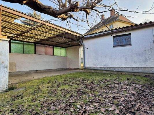 Überdachte Terrasse