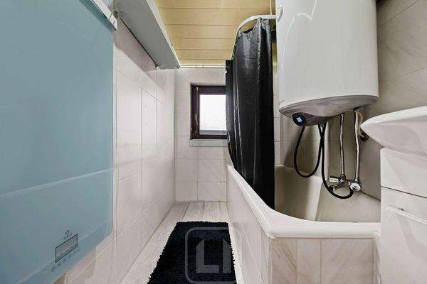 2. OG Tageslichtbad | Badewanne