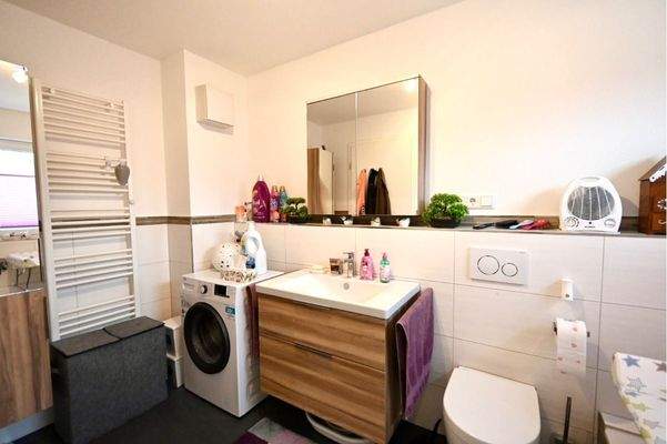 Bad mit Waschmaschinenanschluß