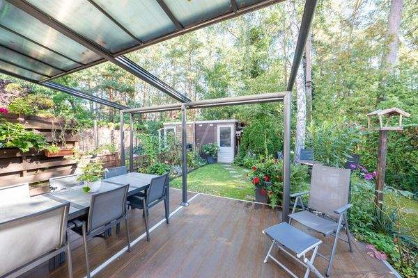 Terrasse mit Überdachung