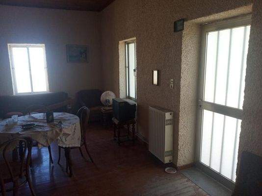 Kreta, Spilia: Renovierungsobjekt auf dem Land zu verkaufen