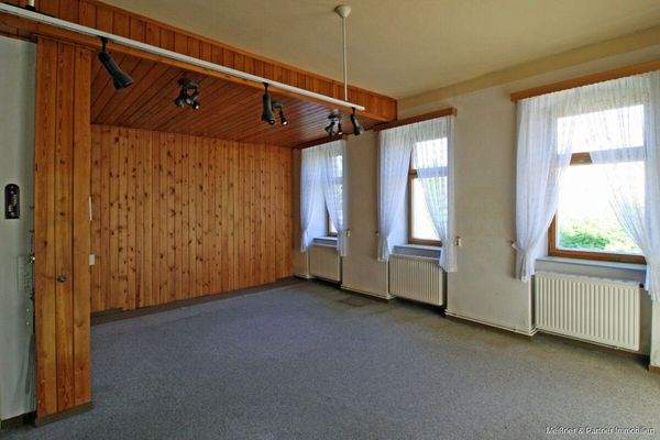 Ehemaliger Verkaufsraum Erdgeschoss rechts