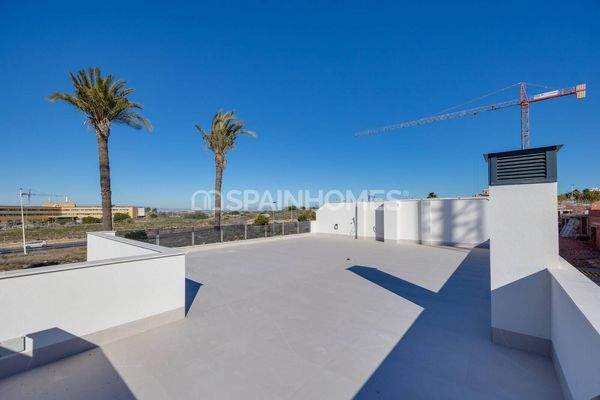 Stylish One-Story Houses with Breathtaking Views in Torrevieja