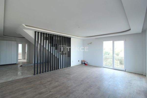 3-Bedroom Duplex Apartment in a Complex in Mudanya Bursa