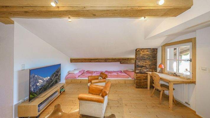 KITZIMMO-Exklusives Bauernhaus mit Freizeitwohnsitz kaufen - Immobilien Jochberg.