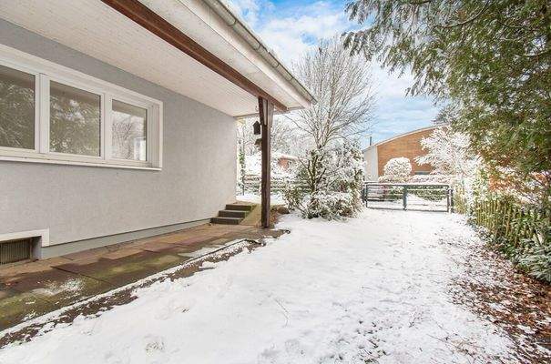 Untere Terrasse mit Südausrichtung