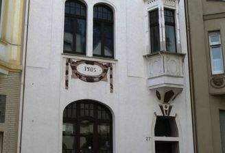 Außenansicht (Straßenseite) 1