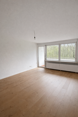 Wohnzimmer (alternativ: 3. Schlafzimmer)