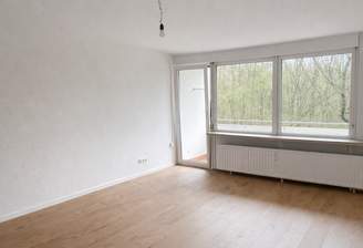 Wohnzimmer (alternativ: 3. Schlafzimmer)