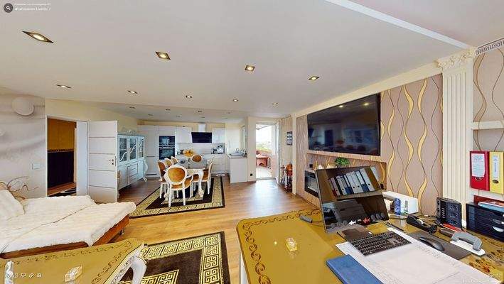 02 Wohn- und Essbereich.JPG