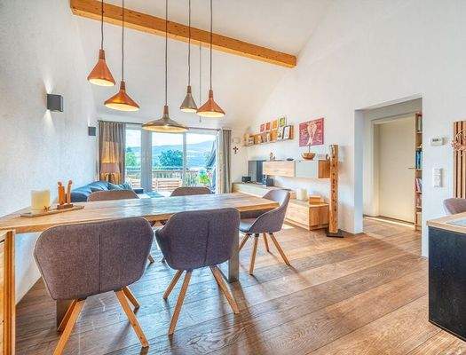 HP1-3-Zimmer-Wohnung-Seeham-Wohnen-Essbereich