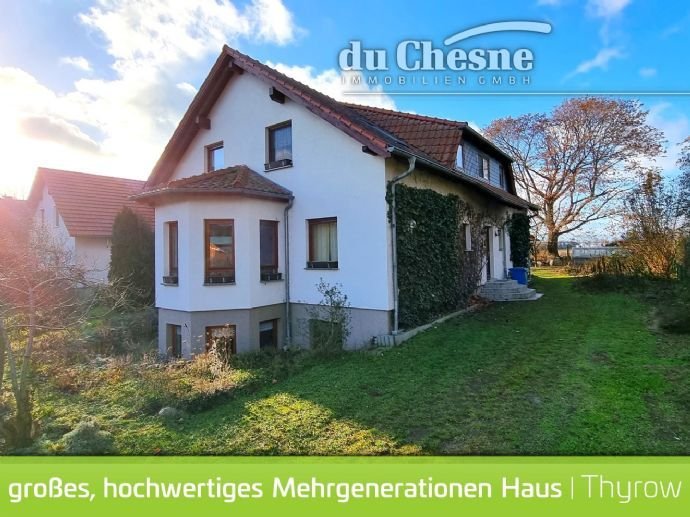 *VERKAUFT* Modernes Mehrgeneration-Haus mit Platz für die ganze (große) Familie