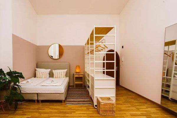 218b28ae-e45a-4337-996c-8675ec717c12