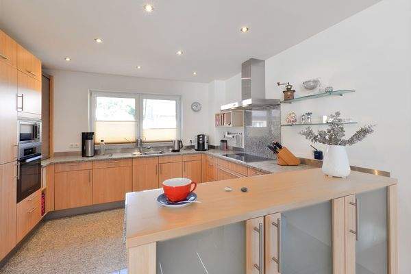 der Blick in die offene Küche