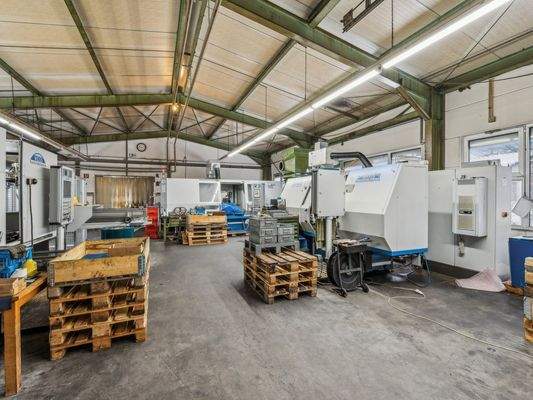 Werkhalle weitere Ansicht