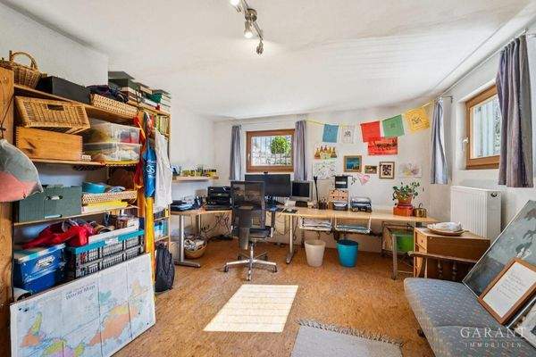 Arbeitszimmer im Keller 