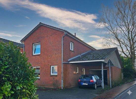 seitliche Vorderansicht von links 