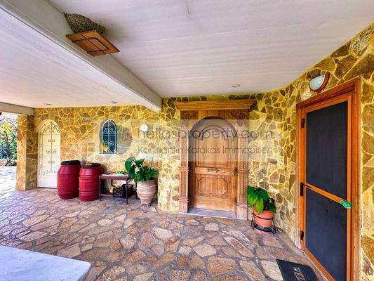 e49de043e2874300b0bf0cb6253ba363-original