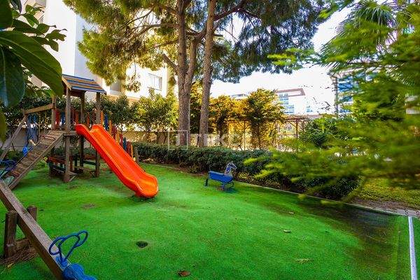 Furnished Duplex Seaside Apartment in Alanya