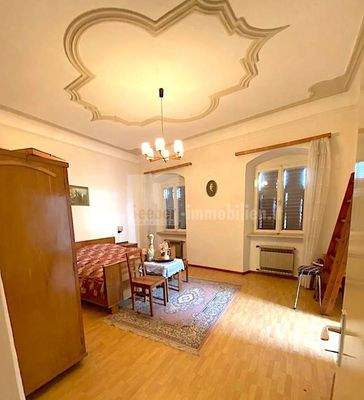Tramin-Herrenhaus-Termeno-Alto-Adige-Südtirol-Altbau-hohe-Decken-Solai-alti-lusso-esclusivo-exklusiv