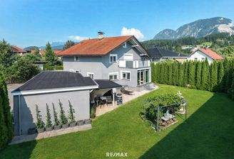 Haus mit Garten, Pergola & Garage
