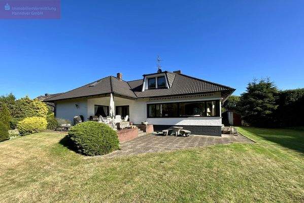 Blick aus dem Garten