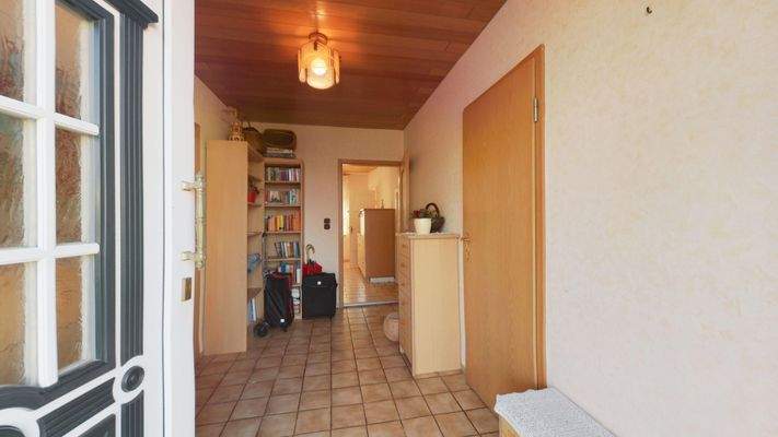 Eingang Wohnung links