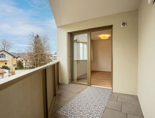 HP2-3-Zimmer-Wohnung-Seekirchen-Balkon