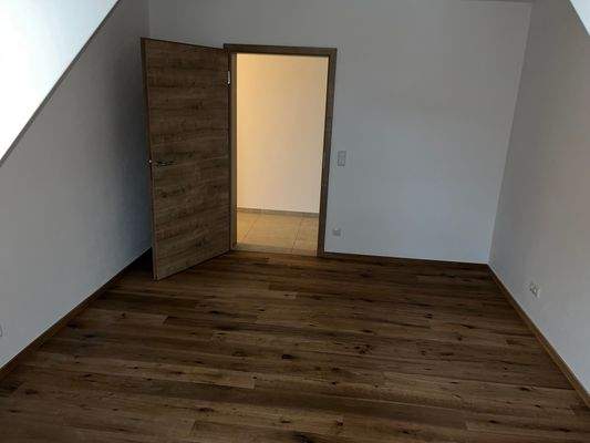 Schlafzimmer (3).jpg