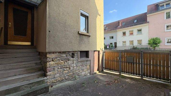 Innenhof und Hauseingang