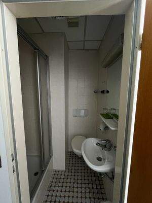 Seitenflügel - Zimmer