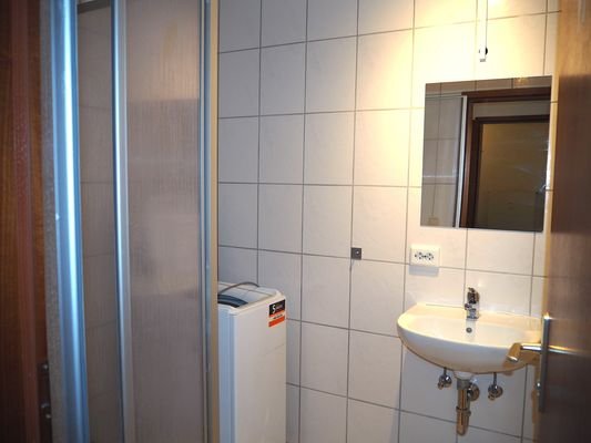 Das 2. Bad m. Dusche 