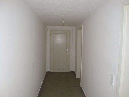 Flur - zur Eingangstür