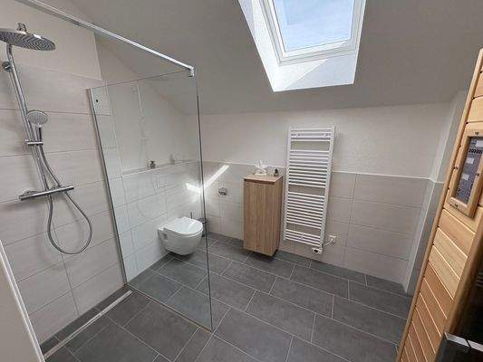 WE 08 - Duschbad mit Sauna