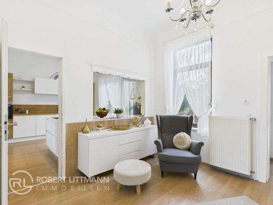 CAM04259G0-PR0083-STILL011