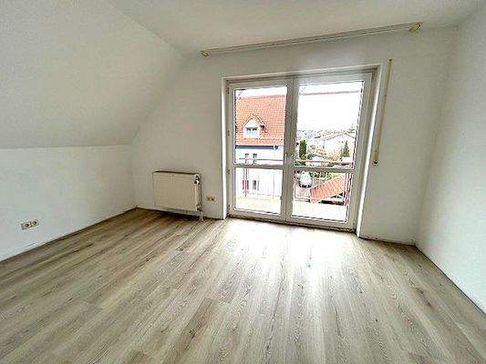 Schlafzimmer 3 mit Balkon