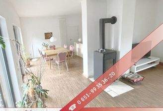 Blick vom Wohnzimmer ins Esszimmer