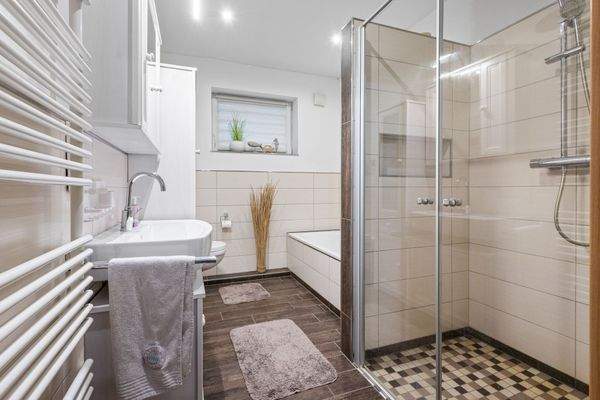 Tageslichtbad Erdgeschoss