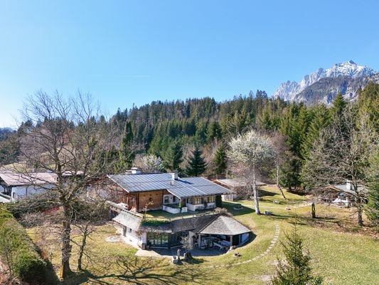 AUßENANSICHT